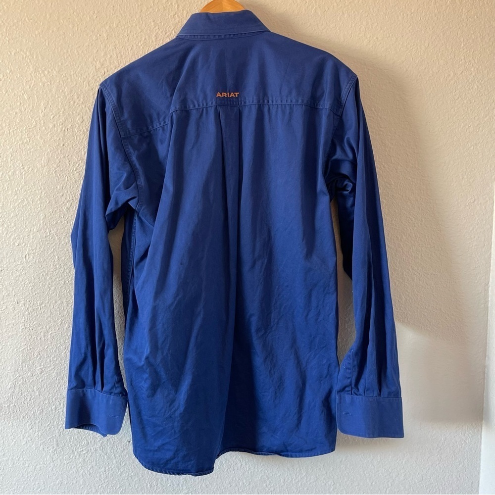 Ariat Men's Ultramarine Blue Solid Twill Button-Up Classic Fit Shirt Size Small - Picture 8 of 10